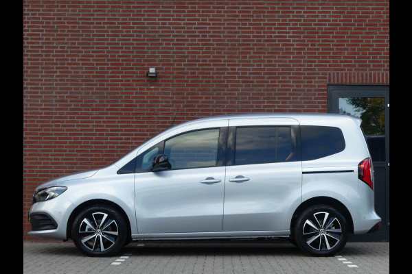 Mercedes-Benz EQT Tourer 200 L1 Premium Plus 45kWh Leer/LED/Camera/Navigatie Mercedes-Benz EQT Tourer 200 L1 Premium Plus 45kWh Leer/LED/Camera/Navigatie