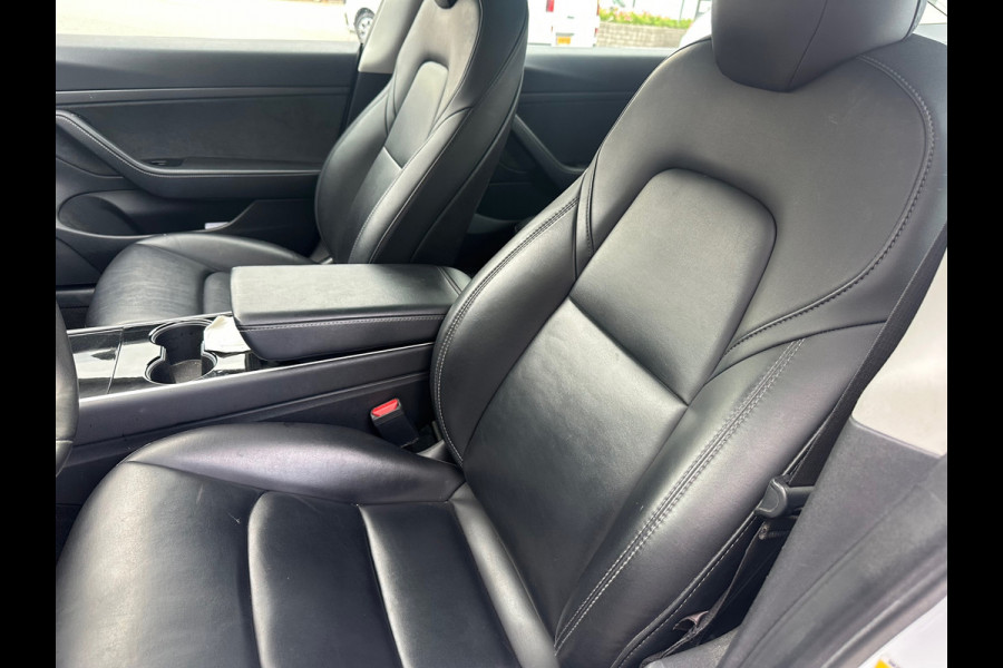 Tesla Model 3 Standard RWD Plus 60 kWh TREKHAAK