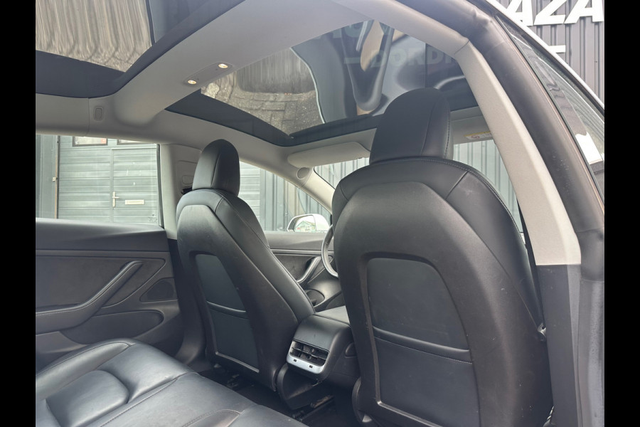 Tesla Model 3 Standard RWD Plus 60 kWh TREKHAAK