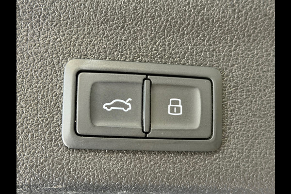 Audi A6 Avant RS 6 TFSI quattro AUT. KERAMISCHE SCHIJVEN PANORAMADAK HEAD-UP KEYLESS LEDER CAMERA AMBIANCE APPLE CARPLAY NAVIGATIE