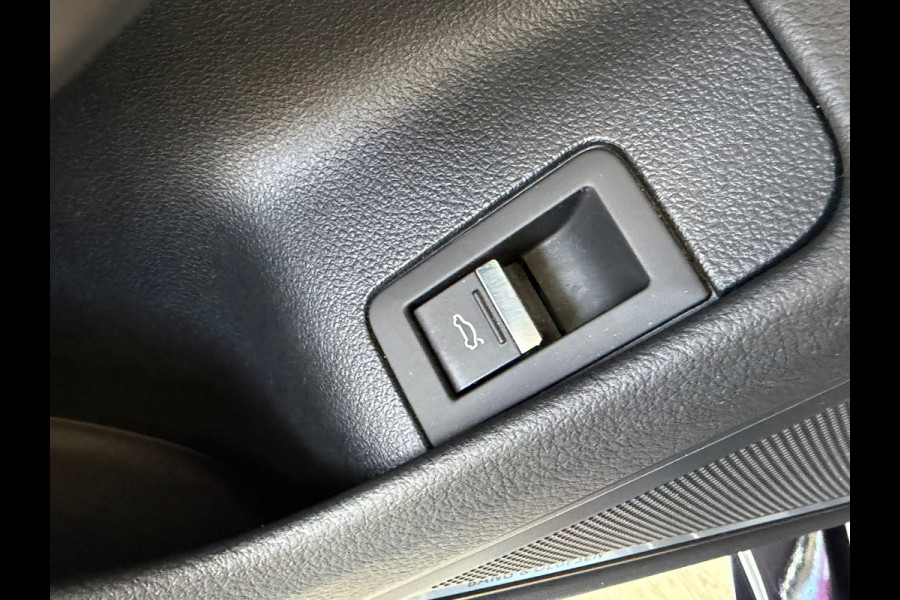 Audi A6 Avant RS 6 TFSI quattro AUT. KERAMISCHE SCHIJVEN PANORAMADAK HEAD-UP KEYLESS LEDER CAMERA AMBIANCE APPLE CARPLAY NAVIGATIE