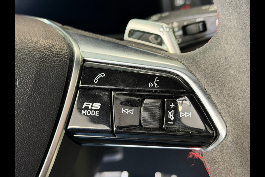 Audi A6 Avant RS 6 TFSI quattro AUT. KERAMISCHE SCHIJVEN PANORAMADAK HEAD-UP KEYLESS LEDER CAMERA AMBIANCE APPLE CARPLAY NAVIGATIE