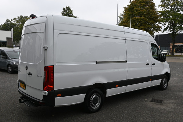 Mercedes-Benz Sprinter 317 CDI L3H2 RWD 3500 kg Trekhaak, Geveerde stoel, MBUX met camera Mercedes-Benz Sprinter 317 CDI L3H2 RWD 3500 kg Trekhaak, Geveerde stoel, MBUX met camera