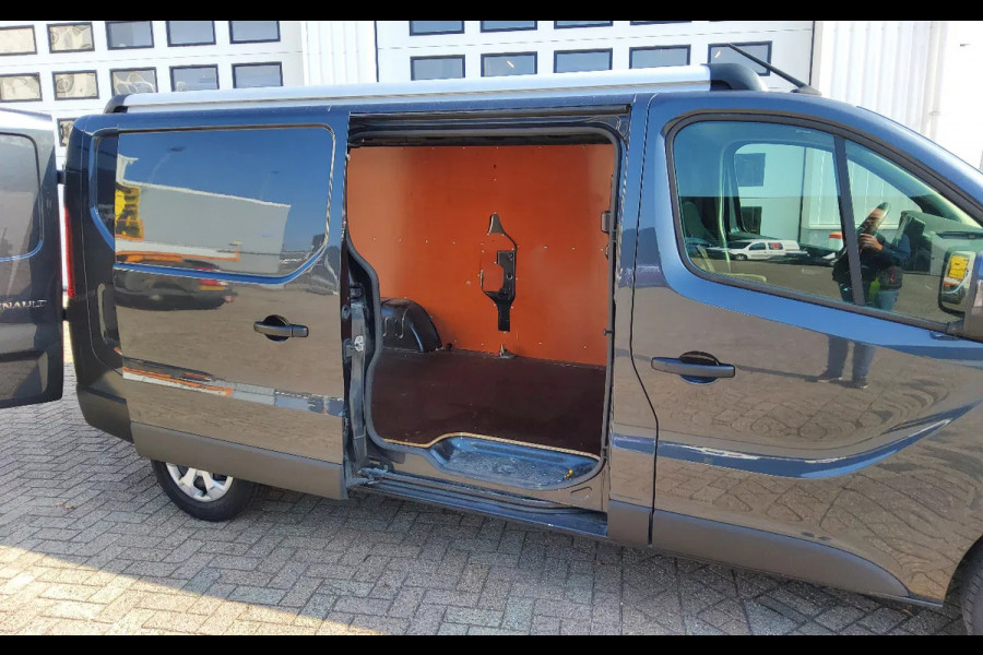 Renault Trafic 150 PK AUTOMAAT L2H1 GESLOTEN - EURO 6 - GRIJS COMETE METALLIC - VXS-75-T - BPM VRIJ!