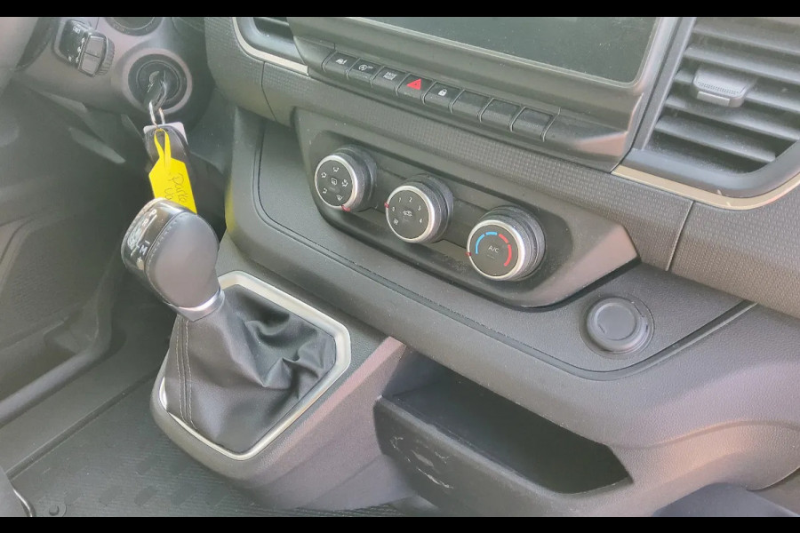 Renault Trafic 150 PK AUTOMAAT L2H1 GESLOTEN - EURO 6 - GRIJS COMETE METALLIC - VXS-75-T - BPM VRIJ!