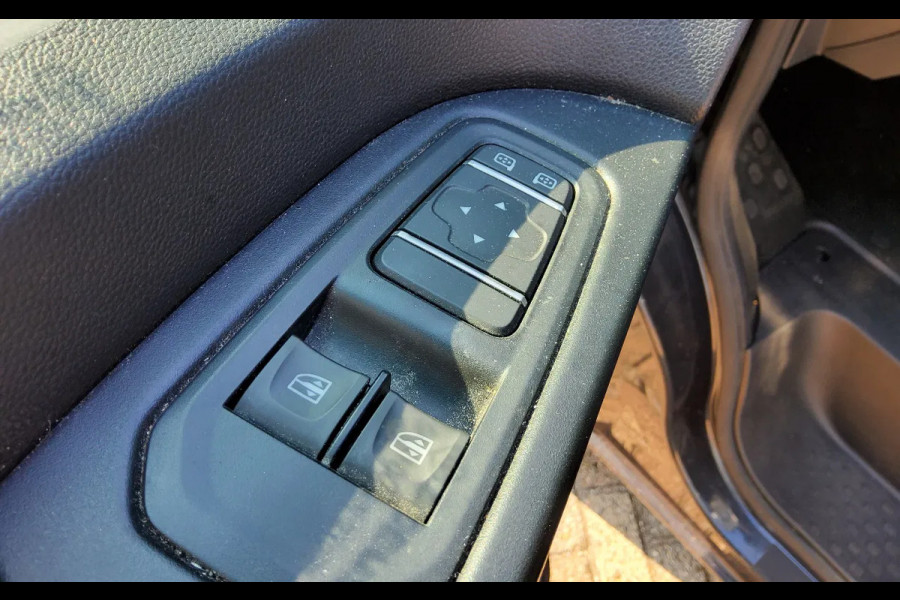 Renault Trafic 150 PK AUTOMAAT L2H1 GESLOTEN - EURO 6 - GRIJS COMETE METALLIC - VXS-75-T - BPM VRIJ!