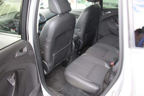 Ford C-MAX 1.0 EcoBoost 125 PK Titanium | Camera | Winterpack | Navigatie | 17 INCH Lichtmetalen Velgen | Climate Control | Cruise Control | Privacy Glass | Half lederen bekleding | Dealeronderhouden
