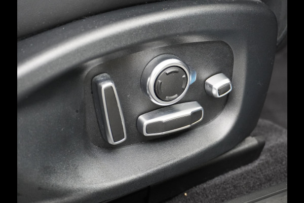 Jaguar I-PACE EV400 First Edition HSE 90kWh AWD Luchtvering Meridian®-Surround Audio Leder Memory Panoramadak 360°Camera Adap.Cruise Apple Car Lmv 22" DAB Bluetooth Led Stuur-Stoel-Achterbank-Voorruitverwarming Elek.Achterklep Zeer compleet, nieuwprijs €107.035 Origineel Nederlandse Auto