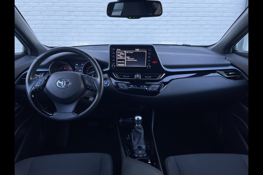 Toyota C-HR 2.0 Hybrid Team D Bi-Tone | CarPlay | ACC | Camera | LED | DAB+ | Keyless