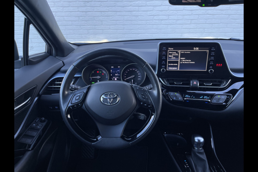 Toyota C-HR 2.0 Hybrid Team D Bi-Tone | CarPlay | ACC | Camera | LED | DAB+ | Keyless
