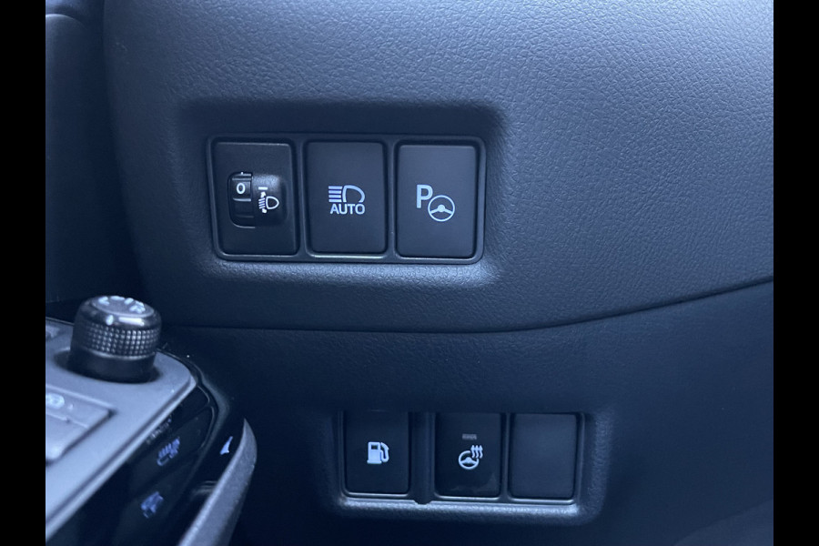 Toyota C-HR 2.0 Hybrid Team D Bi-Tone | CarPlay | ACC | Camera | LED | DAB+ | Keyless