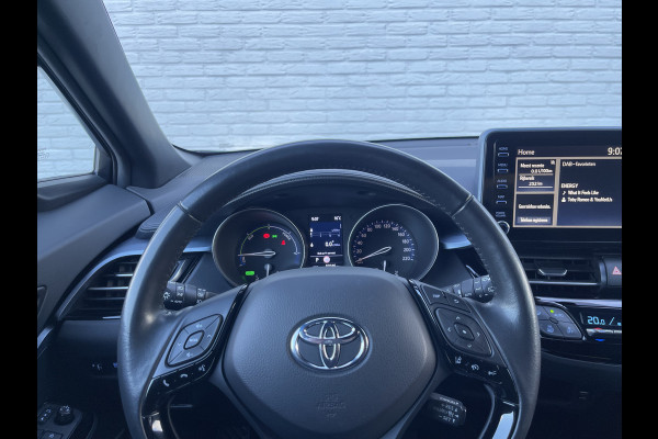Toyota C-HR 2.0 Hybrid Team D Bi-Tone | CarPlay | ACC | Camera | LED | DAB+ | Keyless