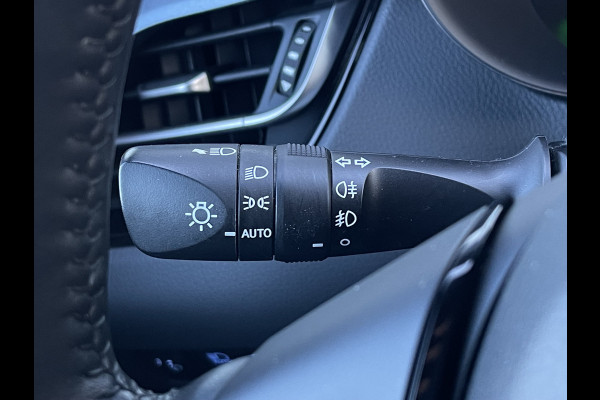 Toyota C-HR 2.0 Hybrid Team D Bi-Tone | CarPlay | ACC | Camera | LED | DAB+ | Keyless