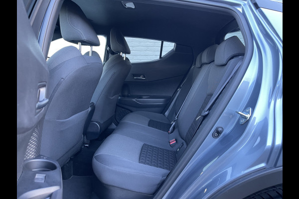 Toyota C-HR 2.0 Hybrid Team D Bi-Tone | CarPlay | ACC | Camera | LED | DAB+ | Keyless