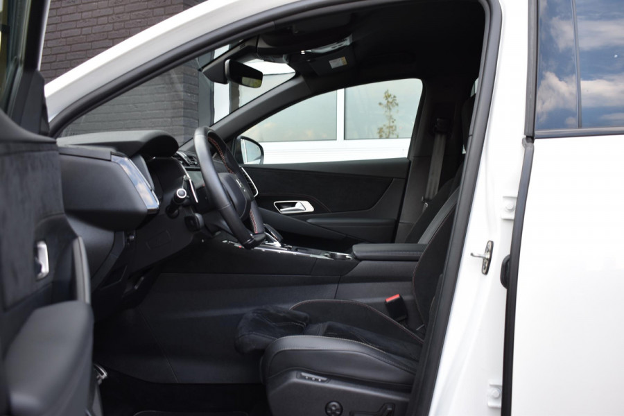 DS 7 Crossback 1.6 Turbo Plugin-Hybrid 225PK Aut. Performance Line + | Navi | 360 Camera | Stoelverwa. | Incl. Garantie DS 7 Crossback 1.6 Turbo Plugin-Hybrid 225PK Aut. Performance Line + | Navi | 360 Camera | Stoelverwa. | Incl. Garantie