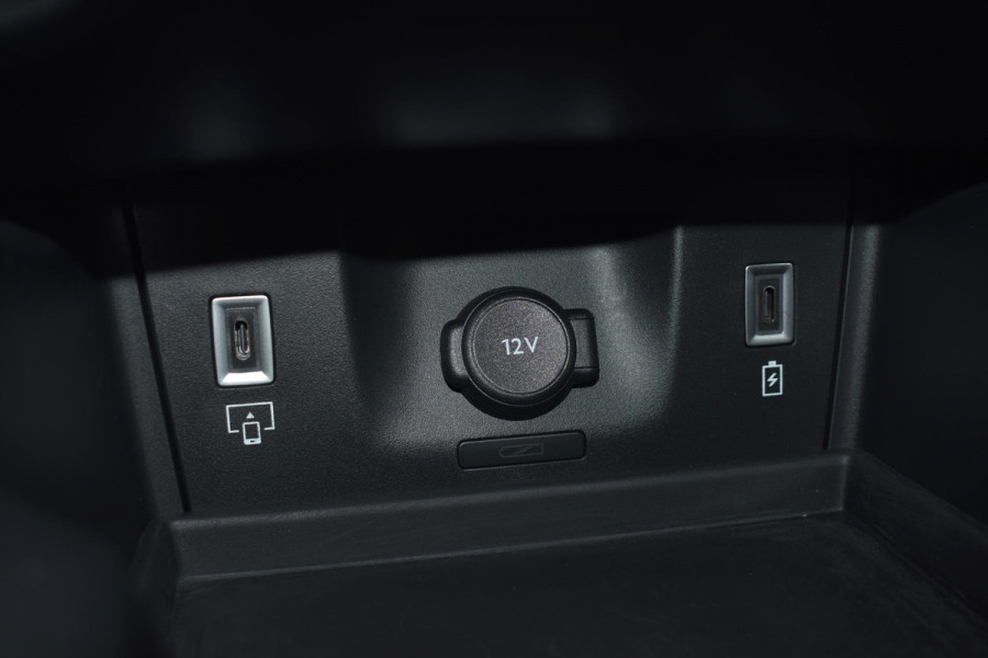 DS 7 Crossback 1.6 Turbo Plugin-Hybrid 225PK Aut. Performance Line + | Navi | 360 Camera | Stoelverwa. | Incl. Garantie DS 7 Crossback 1.6 Turbo Plugin-Hybrid 225PK Aut. Performance Line + | Navi | 360 Camera | Stoelverwa. | Incl. Garantie