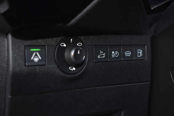 DS 7 Crossback 1.6 Turbo Plugin-Hybrid 225PK Aut. Performance Line + | Navi | 360 Camera | Stoelverwa. | Incl. Garantie DS 7 Crossback 1.6 Turbo Plugin-Hybrid 225PK Aut. Performance Line + | Navi | 360 Camera | Stoelverwa. | Incl. Garantie
