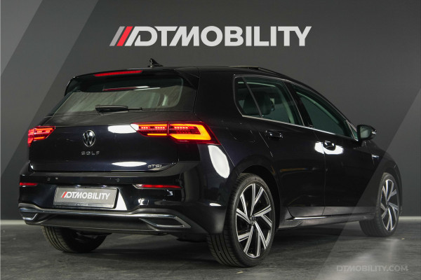 Volkswagen Golf 1.5 eTSI 1st Edition | Pano | IQ |