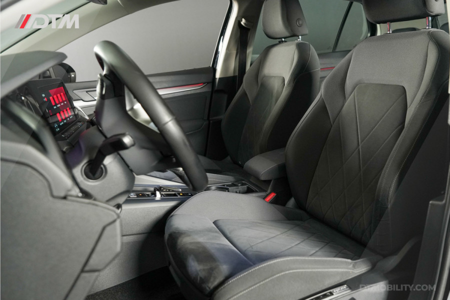 Volkswagen Golf 1.5 eTSI 1st Edition | Pano | IQ |