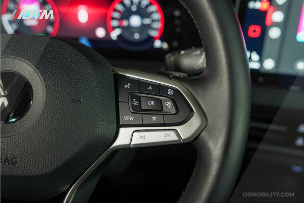 Volkswagen Golf 1.5 eTSI 1st Edition | Pano | IQ |