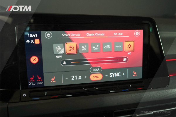 Volkswagen Golf 1.5 eTSI 1st Edition | Pano | IQ |