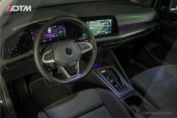 Volkswagen Golf 1.5 eTSI 1st Edition | Pano | IQ |