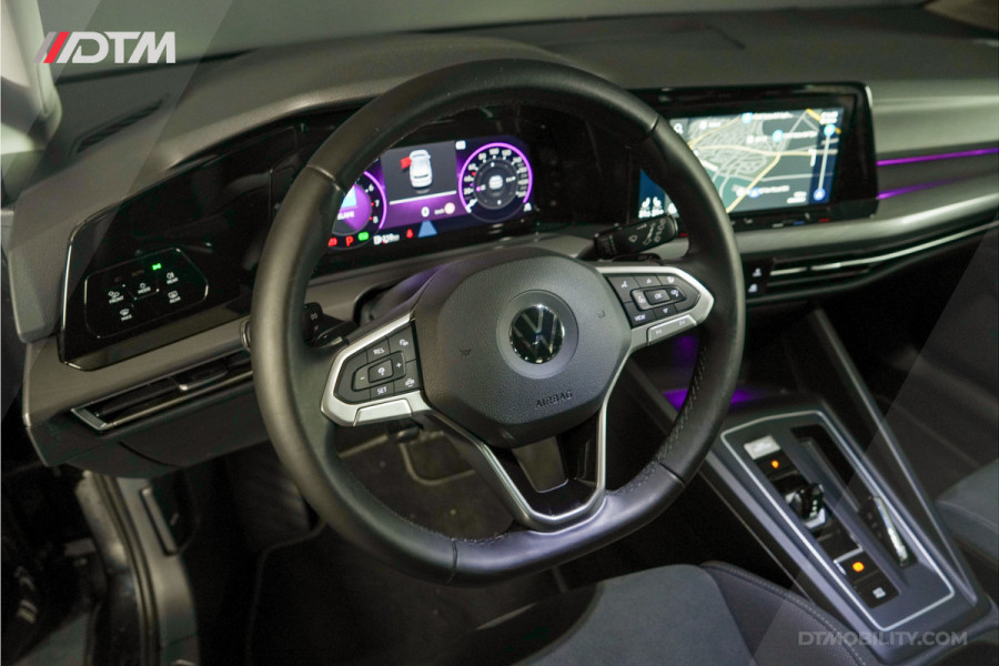 Volkswagen Golf 1.5 eTSI 1st Edition | Pano | IQ |