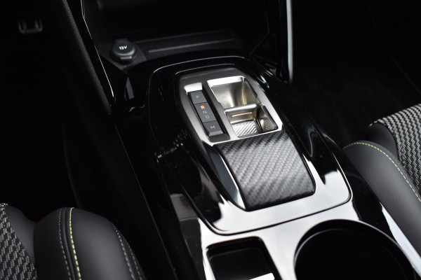 Peugeot 208 1.2 Hybrid 145 e-DCS6 GT | Navi | Camera 360 | LED | Incl. garantie