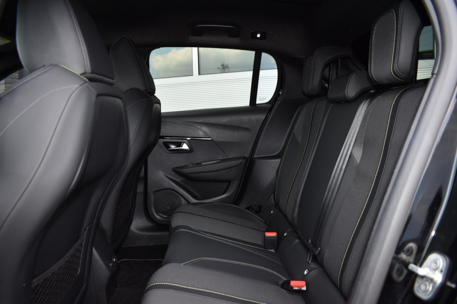 Peugeot 208 1.2 Hybrid 145 e-DCS6 GT | Navi | Camera 360 | LED | Incl. garantie