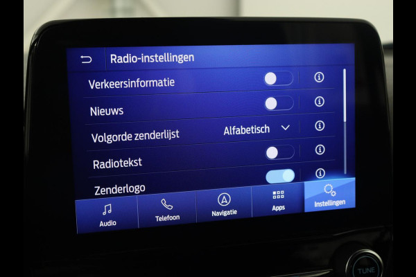 Ford Fiesta 1.0 EcoBoost ST-Line | Carplay | Navigatie | Cruise control | Climate control | Bluetooth | Sportstoelen | 17'' lichtmetalen velgen