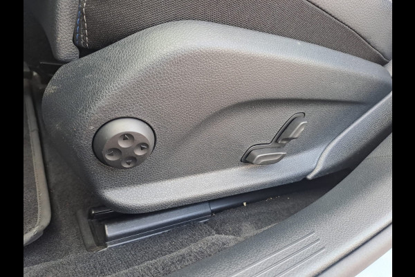 Mercedes-Benz C-Klasse Estate 300 e Business Plus Solution AMG Limited | Pano | Trekhaak | Multibeam | 360° camera | Leder/alcantara | Stoelverwarming | Elek. achterklep | Vol |
