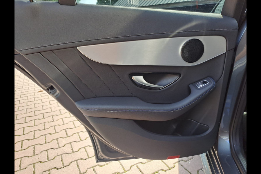 Mercedes-Benz C-Klasse Estate 300 e Business Plus Solution AMG Limited | Pano | Trekhaak | Multibeam | 360° camera | Leder/alcantara | Stoelverwarming | Elek. achterklep | Vol |