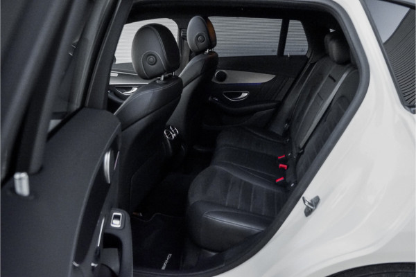 Mercedes-Benz EQC 400 4MATIC 80 kWh AMG-Line Pano Trekhaak Stoelverw