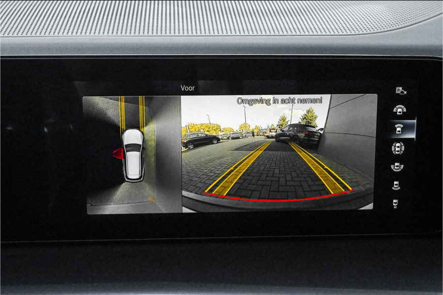 Mercedes-Benz EQC 400 4MATIC 80 kWh AMG-Line Pano Trekhaak Stoelverw