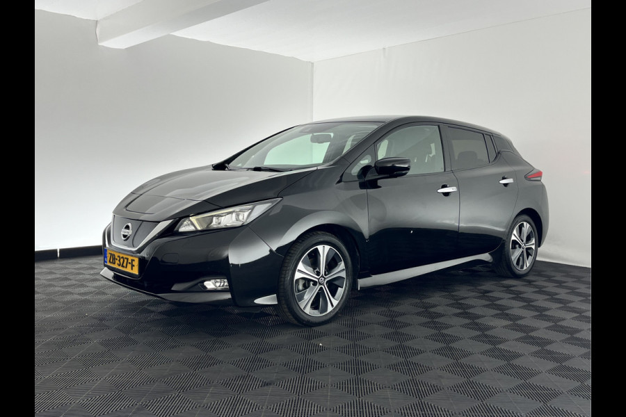 Nissan Leaf Tekna 40 kWh Aut. *LEATHER-FABRIC | FULL-LED | BOSE-SURROUND | ADAPTIVE-CRUISE | TOPVIEW | KEYLESS | NAVI-FULLMAP | BLINDSPOT | DAB+ | PDC | HEATED-COMFORTSEATS | TOWBAR | DIGI-COCKPIT | 17"ALU