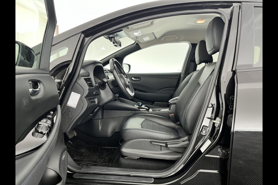 Nissan Leaf Tekna 40 kWh Aut. *LEATHER-FABRIC | FULL-LED | BOSE-SURROUND | ADAPTIVE-CRUISE | TOPVIEW | KEYLESS | NAVI-FULLMAP | BLINDSPOT | DAB+ | PDC | HEATED-COMFORTSEATS | TOWBAR | DIGI-COCKPIT | 17"ALU