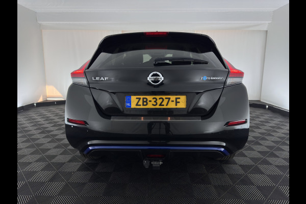 Nissan Leaf Tekna 40 kWh Aut. *LEATHER-FABRIC | FULL-LED | BOSE-SURROUND | ADAPTIVE-CRUISE | TOPVIEW | KEYLESS | NAVI-FULLMAP | BLINDSPOT | DAB+ | PDC | HEATED-COMFORTSEATS | TOWBAR | DIGI-COCKPIT | 17"ALU