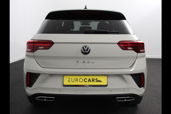 Volkswagen T-Roc 1.5 TSI 150pk DSG R-Line Edition Navigatie Apple Carplay/Android Auto Camera Parkeersensoren Adaptive Cruise Control Dodehoek Assistent Elektrische achterklep Stoel- en stuurverwarming Full Led Climate Control Lichtmetalen velgen