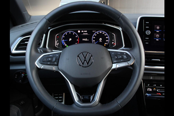 Volkswagen T-Roc 1.5 TSI 150pk DSG R-Line Edition Navigatie Apple Carplay/Android Auto Camera Parkeersensoren Adaptive Cruise Control Dodehoek Assistent Elektrische achterklep Stoel- en stuurverwarming Full Led Climate Control Lichtmetalen velgen