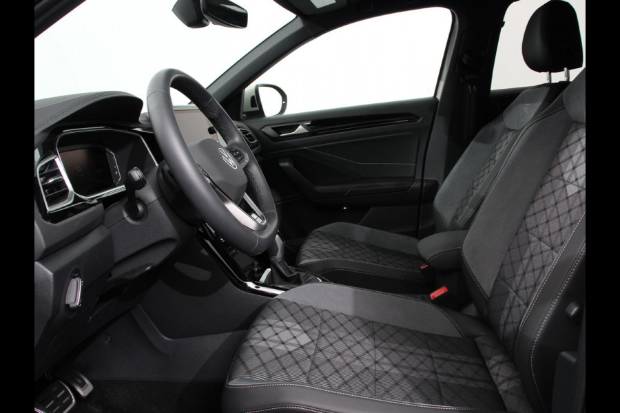 Volkswagen T-Roc 1.5 TSI 150pk DSG R-Line Edition Navigatie Apple Carplay/Android Auto Camera Parkeersensoren Adaptive Cruise Control Dodehoek Assistent Elektrische achterklep Stoel- en stuurverwarming Full Led Climate Control Lichtmetalen velgen