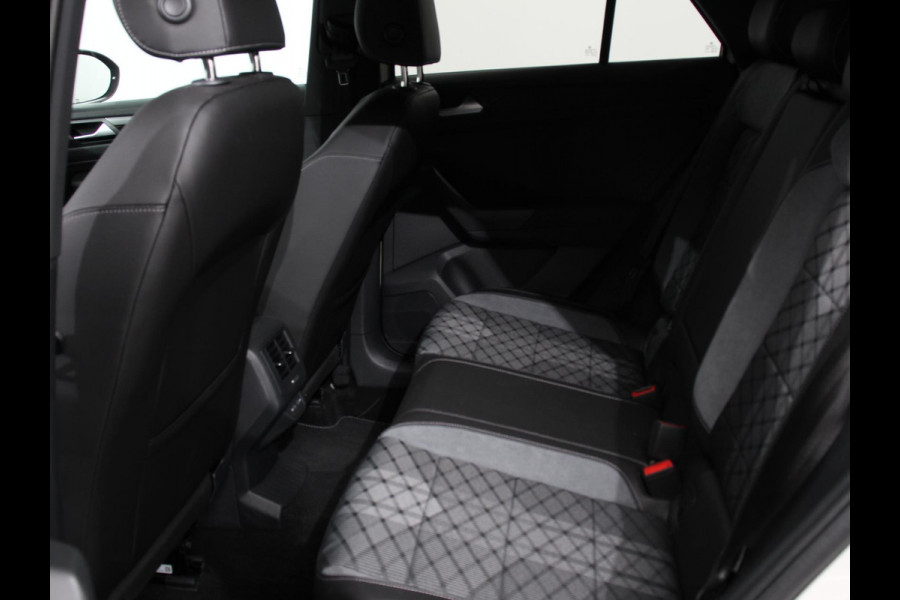 Volkswagen T-Roc 1.5 TSI 150pk DSG R-Line Edition Navigatie Apple Carplay/Android Auto Camera Parkeersensoren Adaptive Cruise Control Dodehoek Assistent Elektrische achterklep Stoel- en stuurverwarming Full Led Climate Control Lichtmetalen velgen