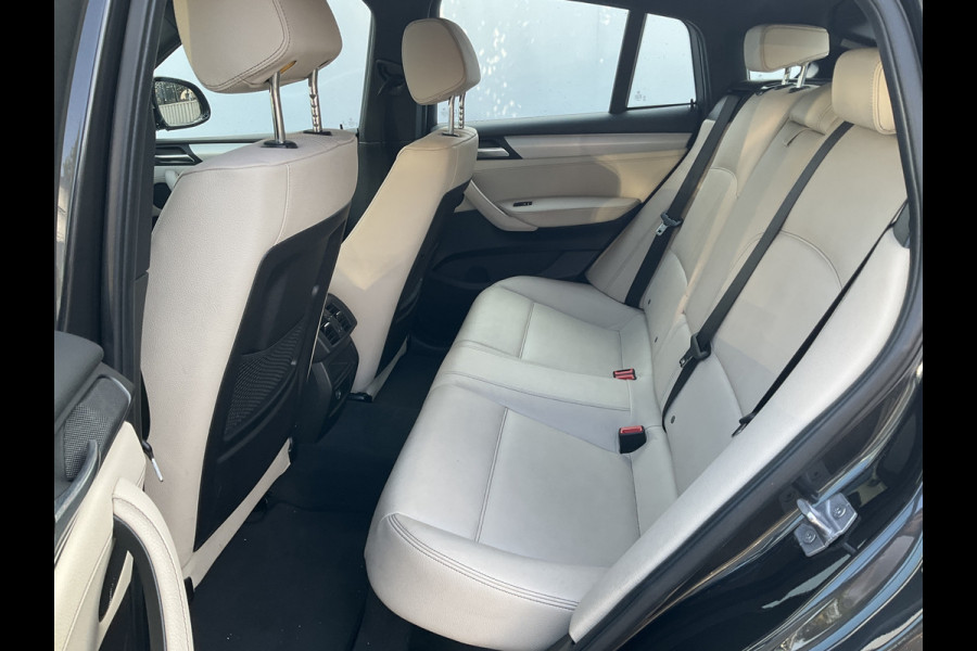 BMW X4 xDrive20i M-Sport Centennial Pano Leder HUD Trekhaak Elek-klep! BMW X4 xDrive20i M-Sport Centennial Pano Leder HUD Trekhaak Elek-klep!