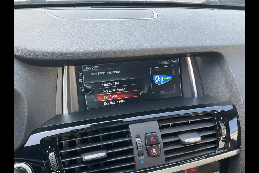 BMW X4 xDrive20i M-Sport Centennial Pano Leder HUD Trekhaak Elek-klep! BMW X4 xDrive20i M-Sport Centennial Pano Leder HUD Trekhaak Elek-klep!