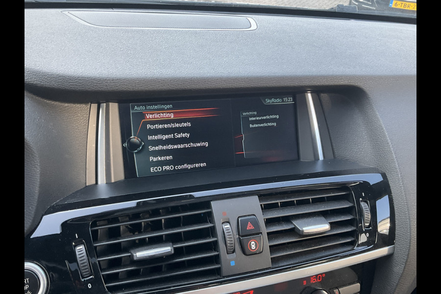 BMW X4 xDrive20i M-Sport Centennial Pano Leder HUD Trekhaak Elek-klep! BMW X4 xDrive20i M-Sport Centennial Pano Leder HUD Trekhaak Elek-klep!