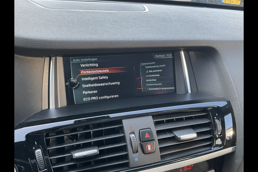 BMW X4 xDrive20i M-Sport Centennial Pano Leder HUD Trekhaak Elek-klep! BMW X4 xDrive20i M-Sport Centennial Pano Leder HUD Trekhaak Elek-klep!