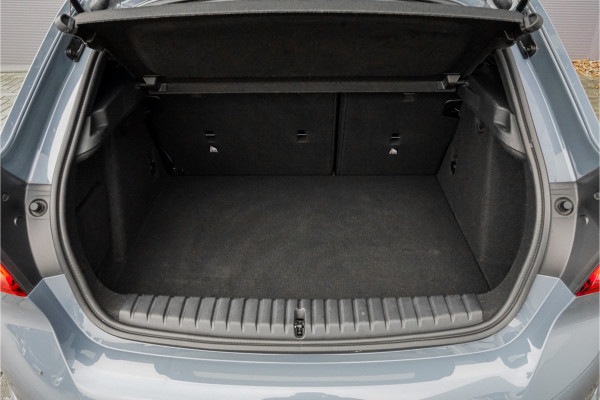 BMW 1-serie 118i High Ex M-Sport Shadow Pano Leder 18"
