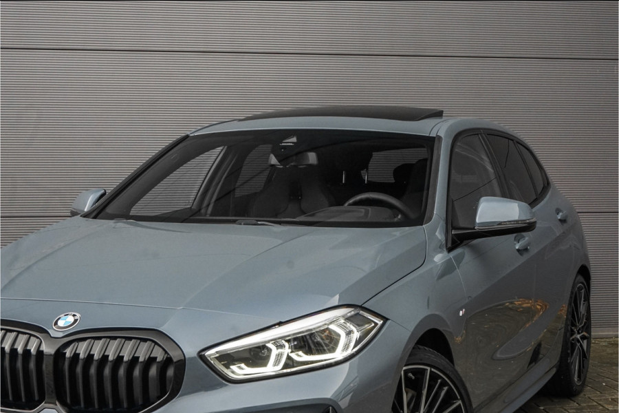 BMW 1-serie 118i High Ex M-Sport Shadow Pano Leder 18"