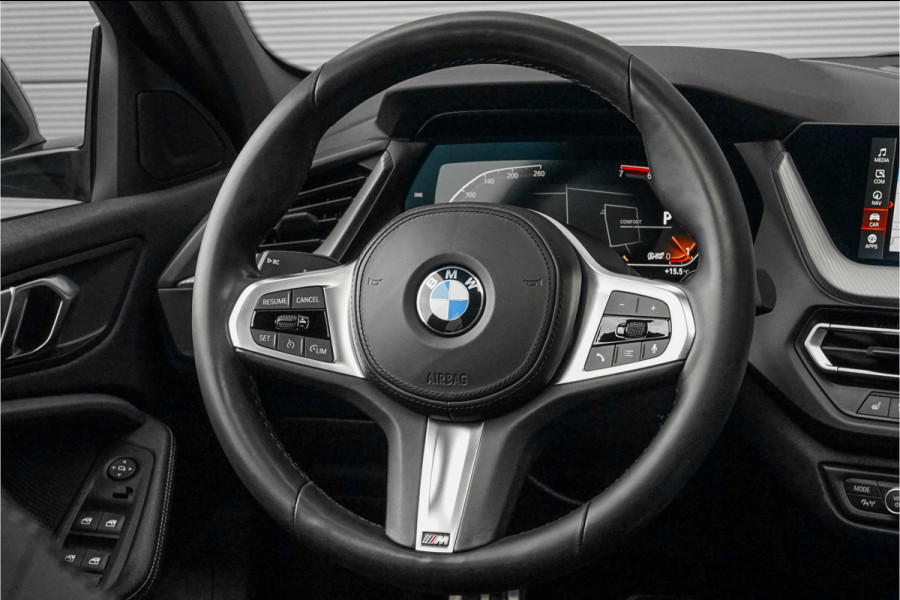 BMW 1-serie 118i High Ex M-Sport Shadow Pano Leder 18"