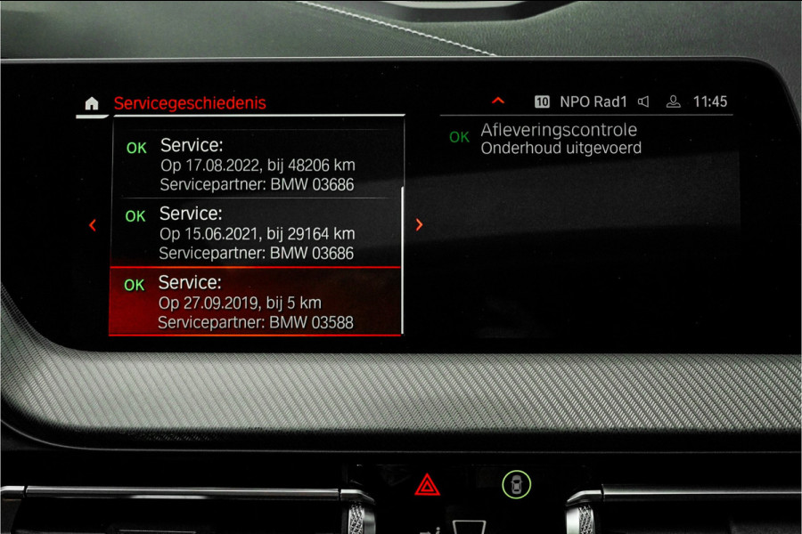 BMW 1-serie 118i High Ex M-Sport Shadow Pano Leder 18"
