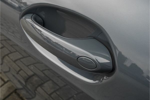 BMW 1-serie 118i High Ex M-Sport Shadow Pano Leder 18"